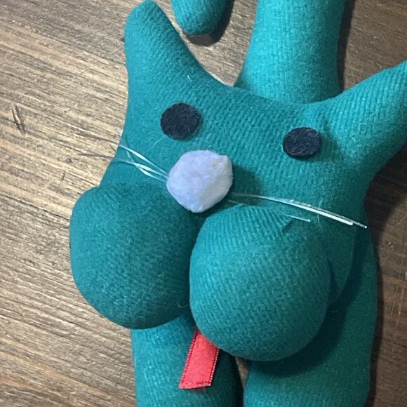 Vintage Stuffed Cat Plush With Ribbon Bow Green - Picture 2 of 7